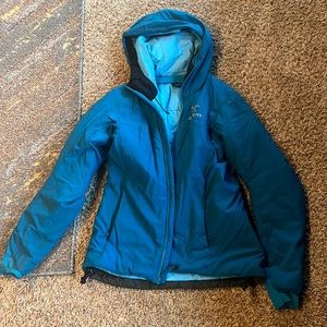 Arcteryx atom jacket